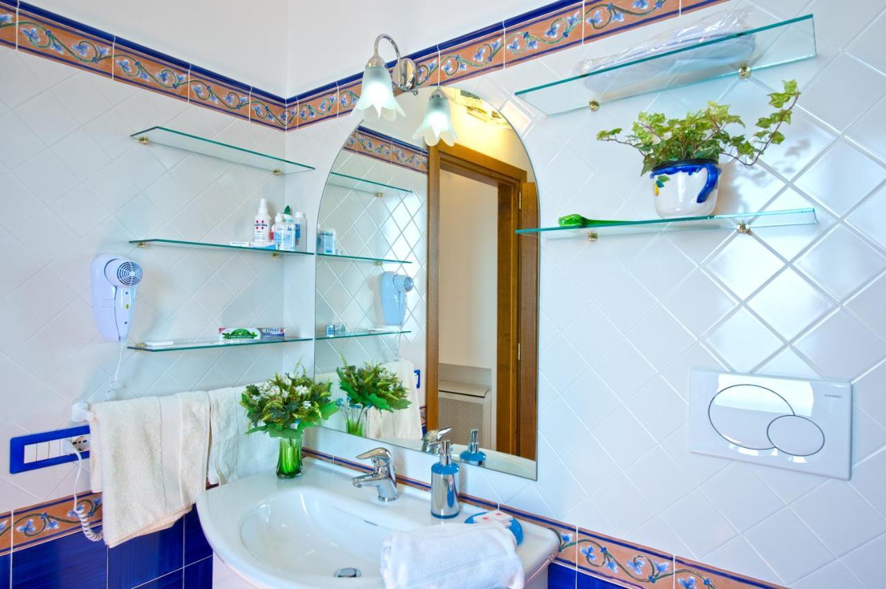 Villa Rosinella アマルフィ エクステリア 写真